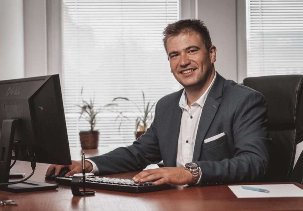 Juraj Repčok , konateľ